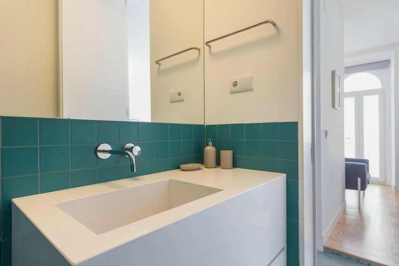 Lovelystay - Wide & Bright 4 Families Lisbon
